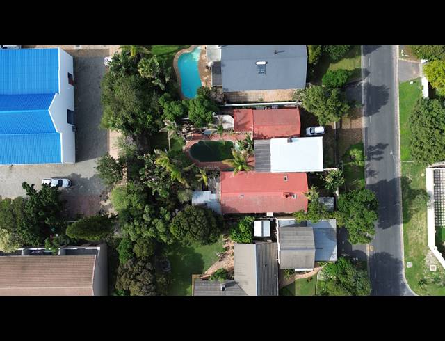 1,004M² VACANT LAND FOR SALE IN TABLE VIEW